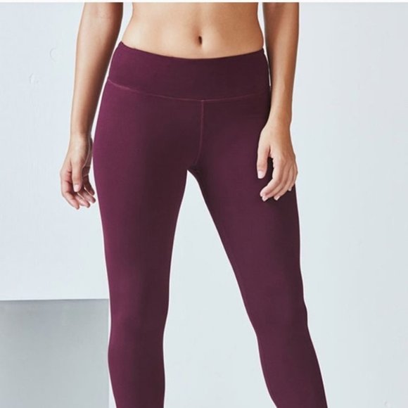 Fabletics Define Mid-Rise Legging‎ Burgundy Maroon Wine Compressive Size  Medium - Picture 8 of 8
